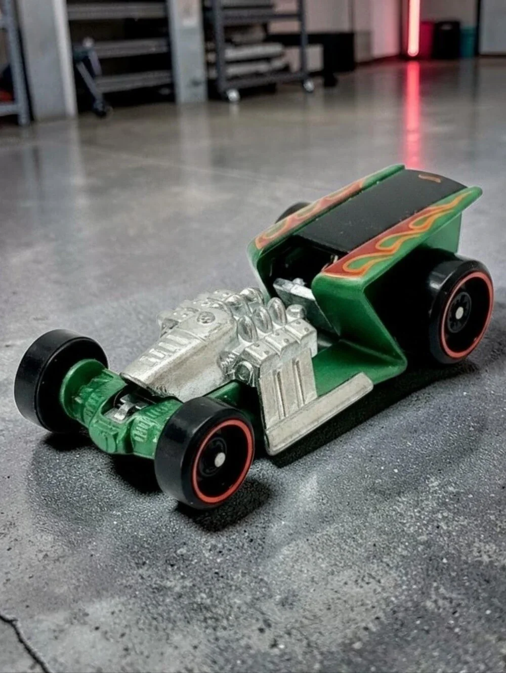 2015 Hot Wheels Green Z-Rod #166, Rod Squad Series 10/10 Die-Cast 1:64 Scale Toy